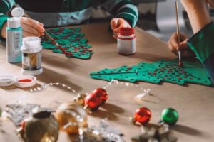 Children crafting during the holidays.