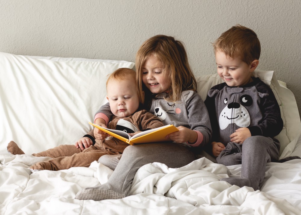 Tips To Navigating Sibling Relationships The Breakie Bunch Learning Center
